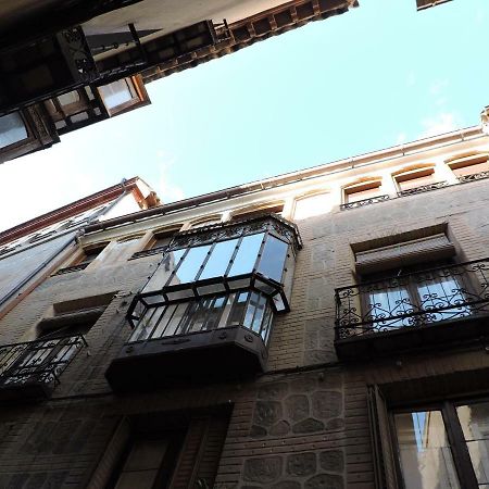 El Atico Del Nuncio Apartment Toledo Bagian luar foto