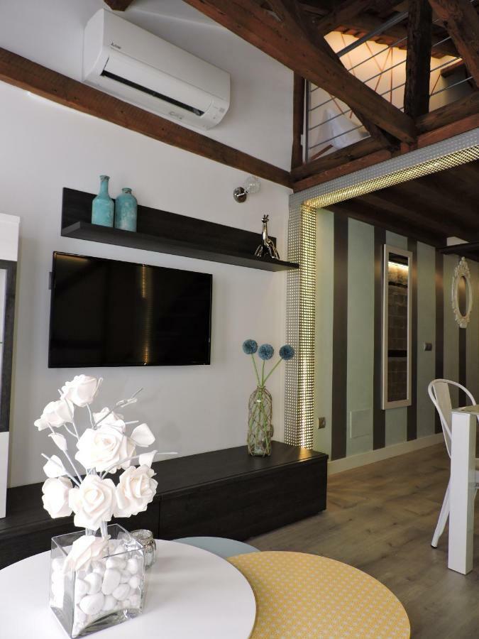 El Atico Del Nuncio Apartment Toledo Bagian luar foto